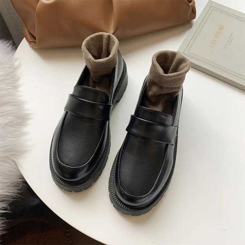 2022 Spring Summer Black Oxfords Casual Flat Shoes Women Loafers Fashion Boat Shoes Office Work PU Leather Platform Woman Flats
2022 Spring Summer Black Oxfords Casual Flat Shoes Women Loafers Fashion Boat Shoes Office Work PU Leather Platform Woman Flats