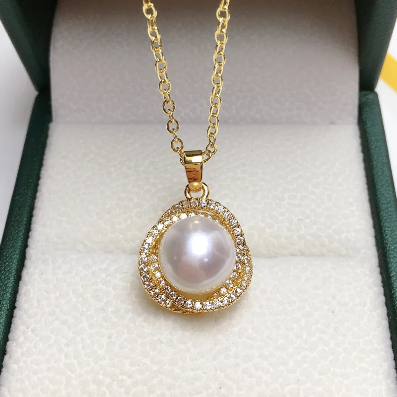 

Golden Delicate Natural Freshwater Pearl Pendant Bird's Nest Necklace 18K Gilded Banquet Dress Jewelry Gift Craft Ornament