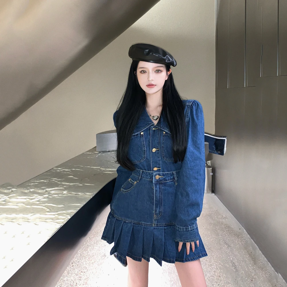 Fashion Women Denim Sets Spring Autumn Korea Street Ladies Single-Breasted Denim Jackets High Waist Pleated Skirt 2 Piece Suit
Fashion Women Denim Sets Spring Autumn Korea Street Ladies Single-Breasted Denim Jackets High Waist Pleated Skirt 2 Piece Suit