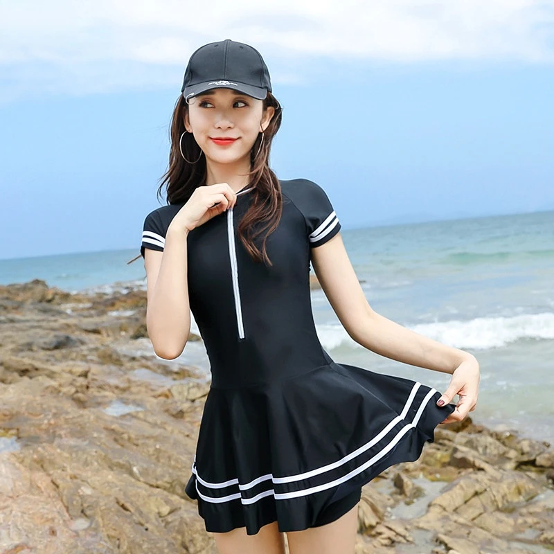 2022 Newest Sports Women Swimming Skirt Sexy Pad Black Beach Wear Short Sleeves Solid Swimwear Korean Fashion Girl Bathing Suit
2022 Newest Sports Women Swimming Skirt Sexy Pad Black Beach Wear Short Sleeves Solid Swimwear Korean Fashion Girl Bathing Suit
