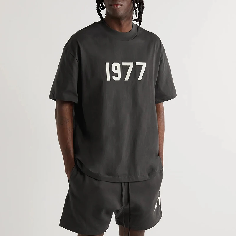 Oversized T Shirts ESSENTIALS 1977 TEE Digital Stereo Colloidal Suede Printed Tee High Quality Casual TEE for Men Women
Oversized T Shirts ESSENTIALS 1977 TEE Digital Stereo Colloidal Suede Printed Tee High Quality Casual TEE for Men Women