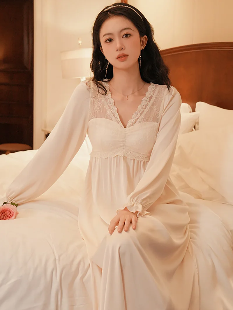Women French Vintage Princess Sleepwear Spring Autumn Long Silk Pajama Nightdress Fairy Ruffles Kink Lace Victorian Nightgowns
Women French Vintage Princess Sleepwear Spring Autumn Long Silk Pajama Nightdress Fairy Ruffles Kink Lace Victorian Nightgowns