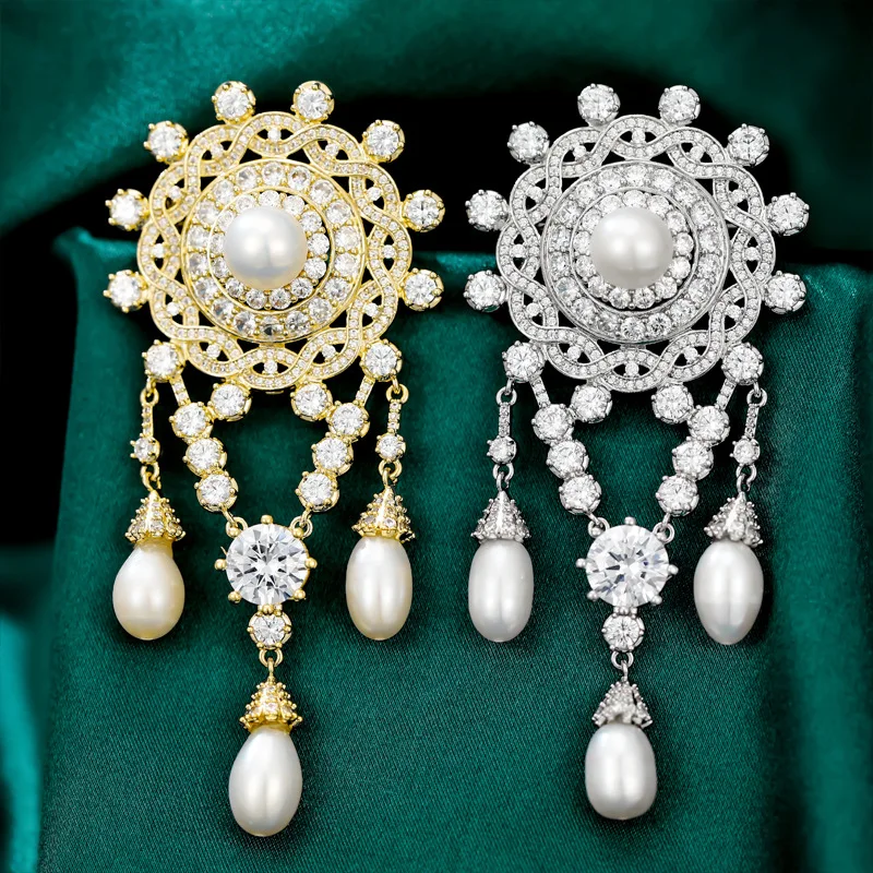 Vintage High-grade Atmosphere Natural Fresh Water Pearl Palace Style Brooches Inlaid with Zircon Copper Pearl Tassel Broochpins
Vintage High-grade Atmosphere Natural Fresh Water Pearl Palace Style Brooches Inlaid with Zircon Copper Pearl Tassel Broochpins