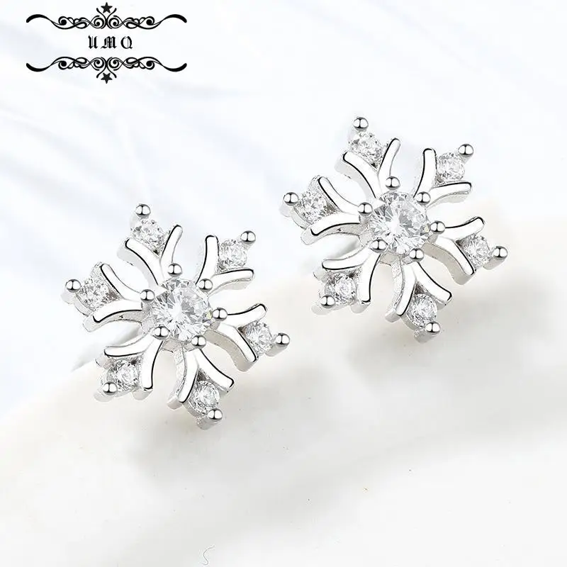 S925 Sterling Silver Snowflake Earrings with Diamond Fashion Japanese and Korean Earrings for Girlfriend on Valentine's Day
S925 Sterling Silver Snowflake Earrings with Diamond Fashion Japanese and Korean Earrings for Girlfriend on Valentine's Day