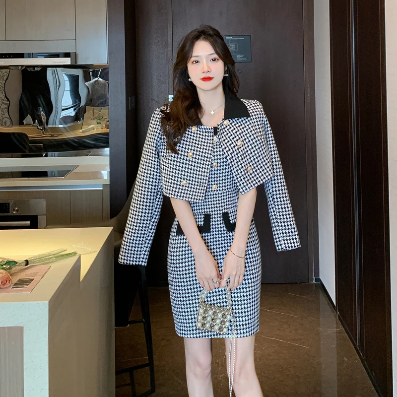 Women Elegant Suit Vintage Houndstooth Tweed Long Sleeve Coat Top And Sexy Sling Bodycon Dress Two Piece Set Matching Outfit
Women Elegant Suit Vintage Houndstooth Tweed Long Sleeve Coat Top And Sexy Sling Bodycon Dress Two Piece Set Matching Outfit