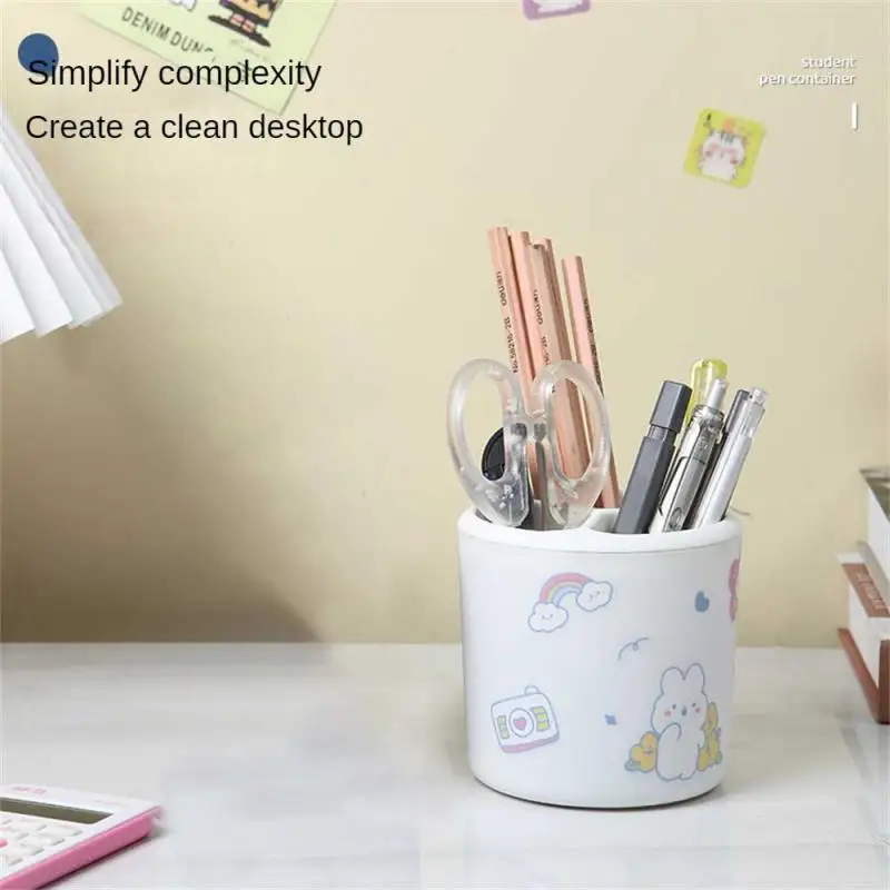 Держатель для ручки с мультяшным рисунком, вместительный держатель для ручек, творческие канцелярские принадлежности для студентов и офиса, хранение канцелярских принадлежностей
Держатель для ручки с мультяшным рисунком, вместительный держатель для ручек, творческие канцелярские принадлежности для студентов и офиса, хранение канцелярских принадлежностей