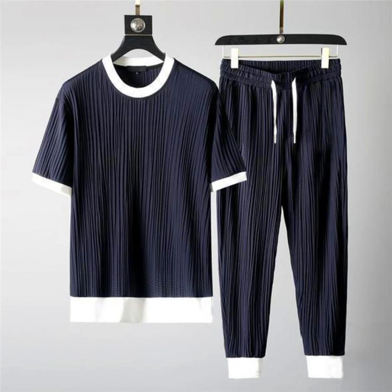 2022 Men's two piece sportswear New South Korean fashion short sleeve T-shirt solid O neck pullover sportswear
2022 Men's two piece sportswear New South Korean fashion short sleeve T-shirt solid O neck pullover sportswear