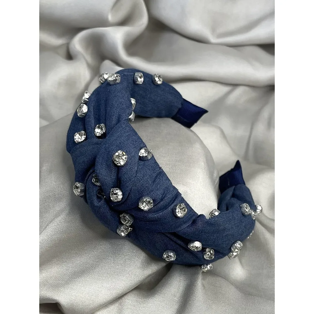 Женская повязка для волос Dorlie с короной-Женская Корона из джинсовой ткани с вышивкой из Бонни-темно-синяя
Женская повязка для волос Dorlie с короной-Женская Корона из джинсовой ткани с вышивкой из Бонни-темно-синяя