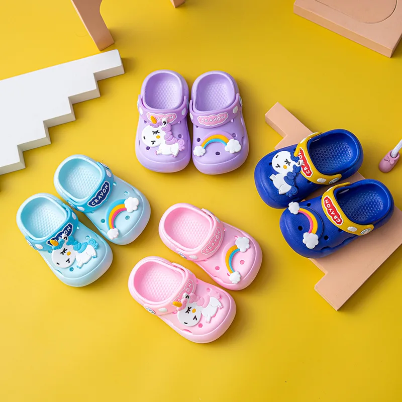 Children's Slippers Summer Girls Sandals and Slippers Beach Shoes Baby Toddler Boys Baby Hole Shoes Outdoor Portable Shoes 
Children's Slippers Summer Girls Sandals and Slippers Beach Shoes Baby Toddler Boys Baby Hole Shoes Outdoor Portable Shoes