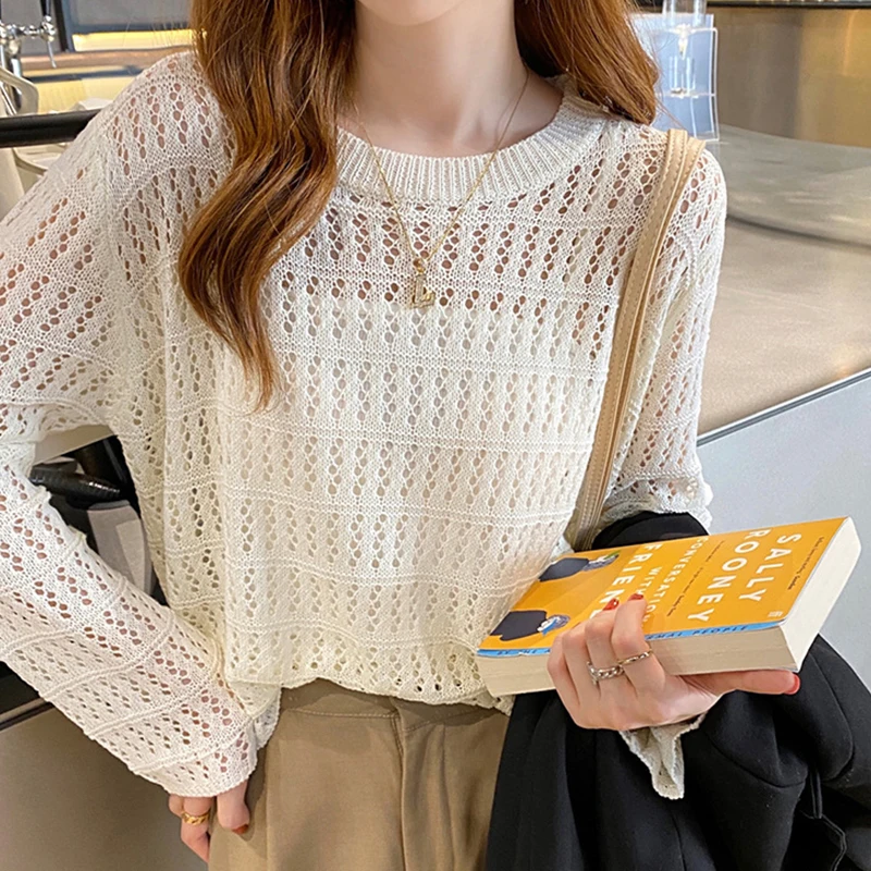Ladies Fairy Temperament Loose Top Shirt Long Sleeve Solid Color Round Neck Hollow Out Thin Sunscreen Shirt Loose Knit Top
Ladies Fairy Temperament Loose Top Shirt Long Sleeve Solid Color Round Neck Hollow Out Thin Sunscreen Shirt Loose Knit Top