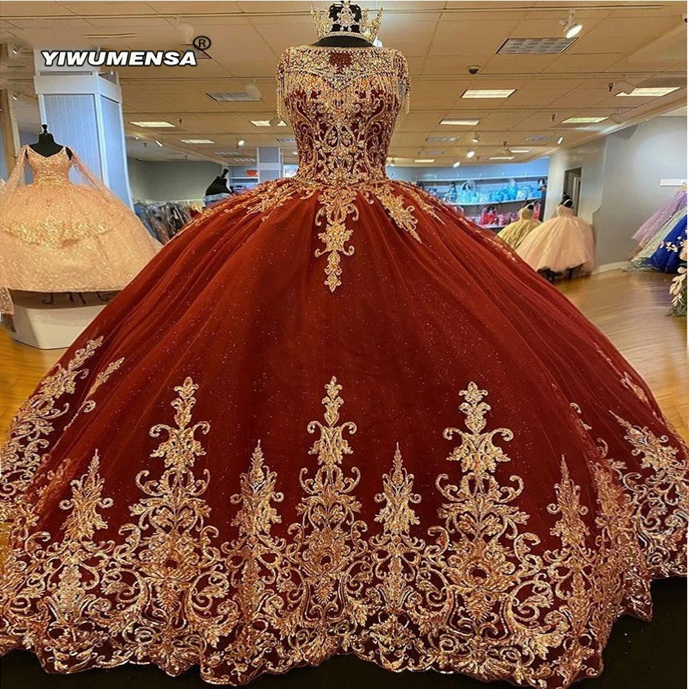 

Burgundy Ball Gown Quinceanera Dresses Sweet 16 Party Pageant Crystals Beading Gold Appliques Vestido De Debutante Para 15 Anos