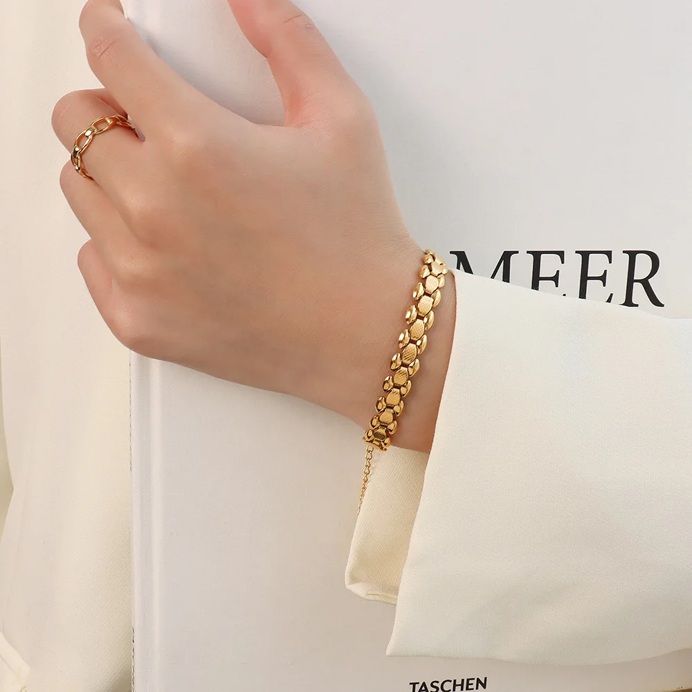 Jewelry Fashion Strap Bracelet Ladies Stainless Steel Fashion Accessories Girls Gifts Hot Sale Simple Classic
Jewelry Fashion Strap Bracelet Ladies Stainless Steel Fashion Accessories Girls Gifts Hot Sale Simple Classic