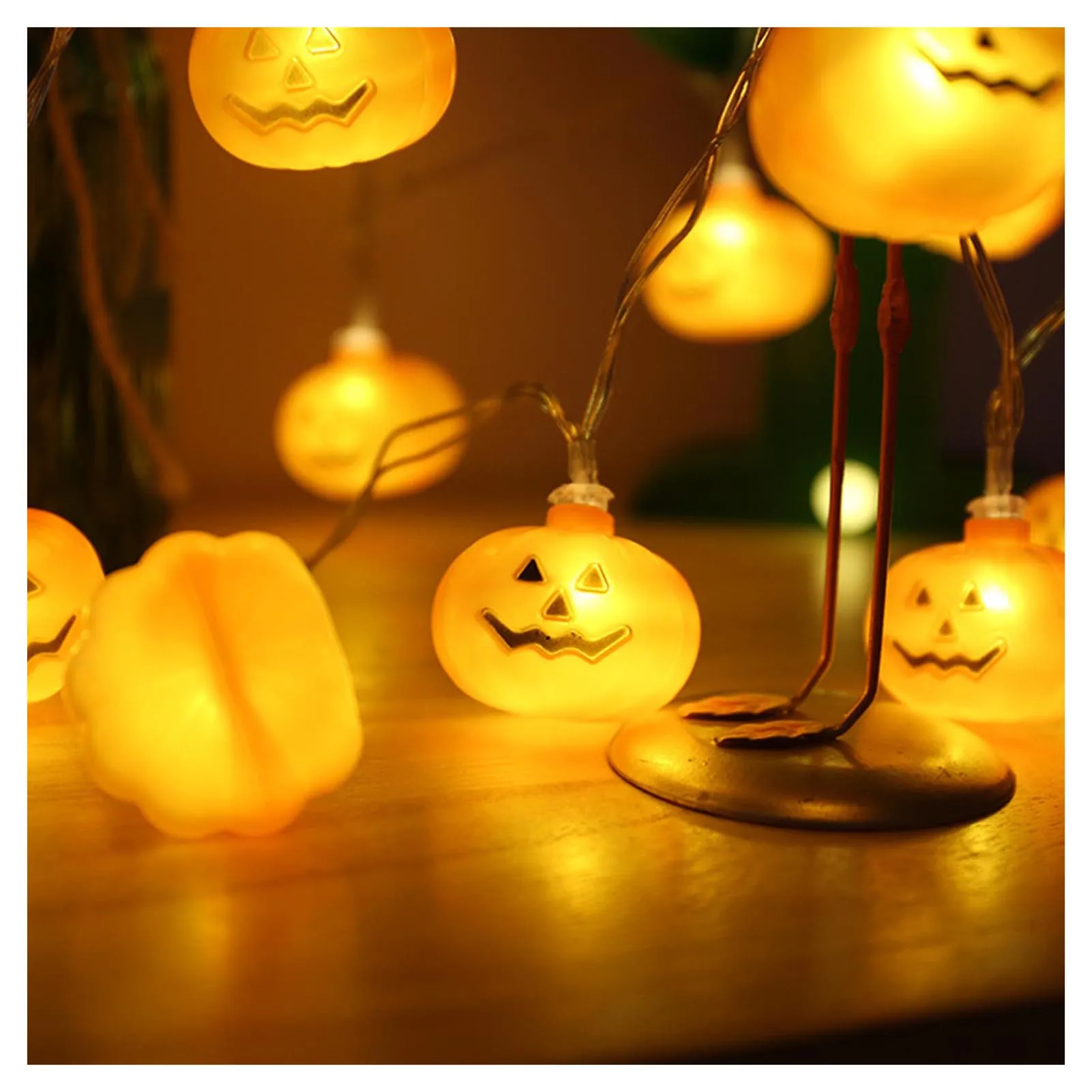 Halloween Pumpkin String Lights 30 LED 3D Cute Waterproof Orange Jack-O-Lantern Indoor Outdoor Lighting Decor
Halloween Pumpkin String Lights 30 LED 3D Cute Waterproof Orange Jack-O-Lantern Indoor Outdoor Lighting Decor
