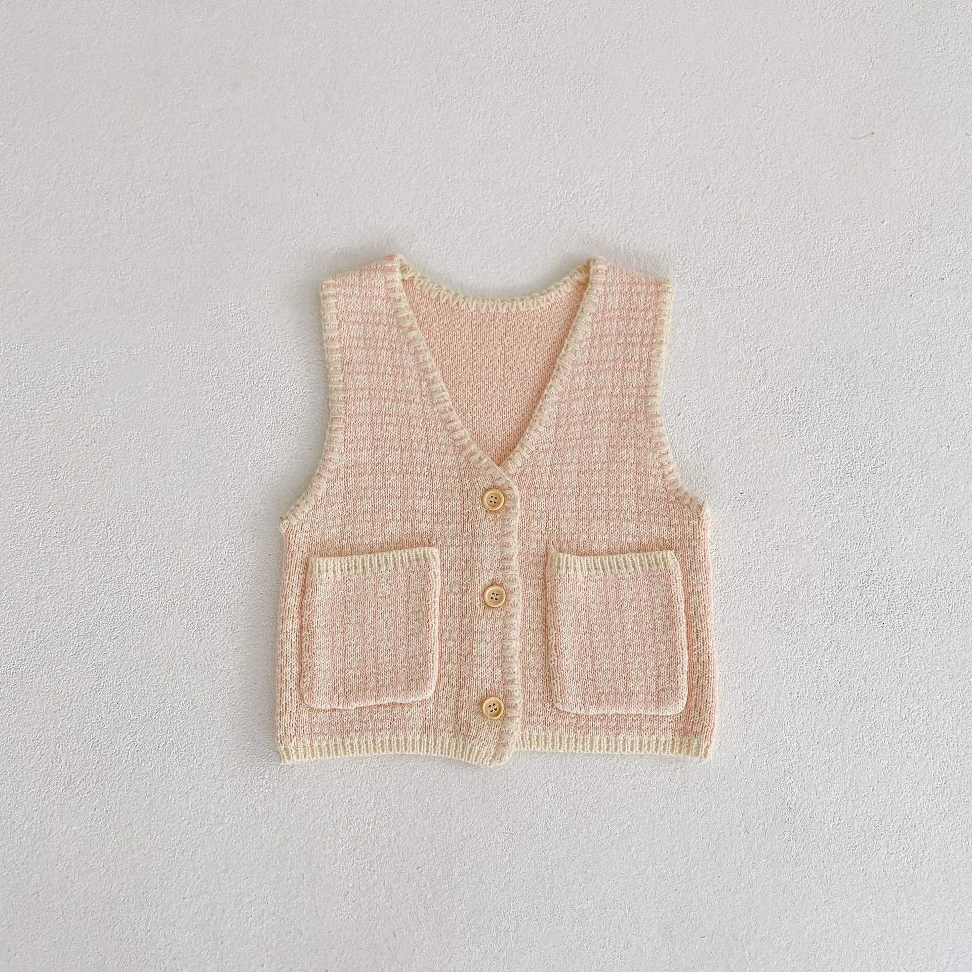 2022 Autumn New Children Knitted Cardigan Vest Boy Baby Sleeveless Big Pockets Tops Girl Toddler Cotton Casual Coat Kid Jacket 
2022 Autumn New Children Knitted Cardigan Vest Boy Baby Sleeveless Big Pockets Tops Girl Toddler Cotton Casual Coat Kid Jacket
