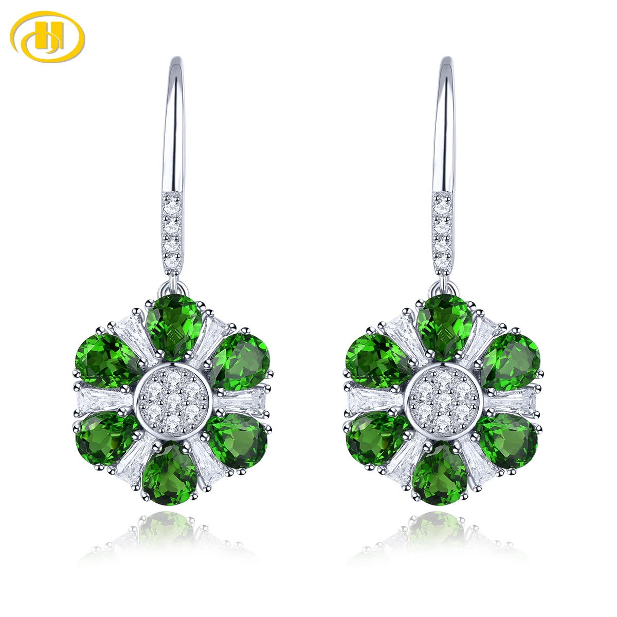 Женские серьги-подвески из серебра пробы с натуральным драгоценным камнем 6 карат
Женские серьги-подвески из серебра пробы с натуральным драгоценным камнем 6 карат