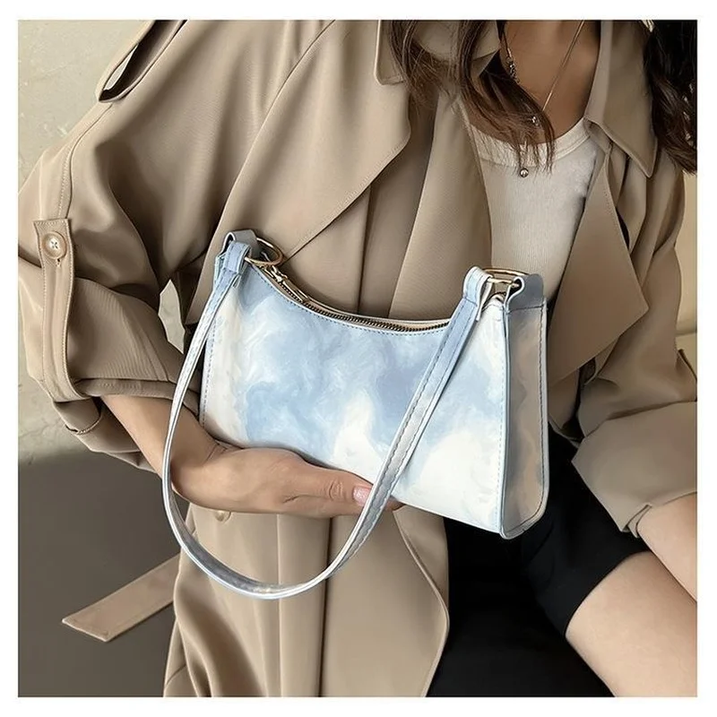 2022 модные новые женские сумки ретро градиентные цвета искусственная кожа наплечная сумка на плечо повседневные женские сумки Хобо оптовая ...
2022 модные новые женские сумки ретро градиентные цвета искусственная кожа наплечная сумка на плечо повседневные женские сумки Хобо оптовая ...