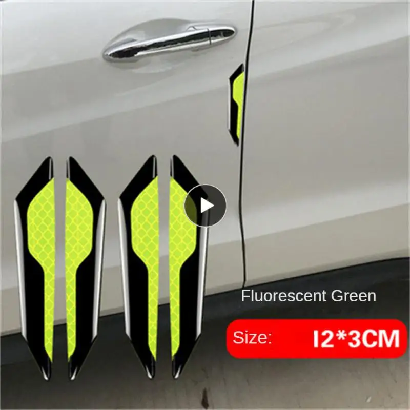 Universal Body Anti-scratch Strip Decorative Sticker Durable Anti-collision Strip Reflective Warning Car Accessories 
Universal Body Anti-scratch Strip Decorative Sticker Durable Anti-collision Strip Reflective Warning Car Accessories