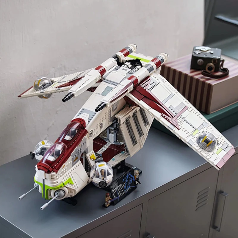 19046 1224Pcs Star Plan Toy Republic Gunship Kit Set Building Blocks Bricks Toy Education Kids Christmas Birthday Gift hot sale
19046 1224Pcs Star Plan Toy Republic Gunship Kit Set Building Blocks Bricks Toy Education Kids Christmas Birthday Gift hot sale