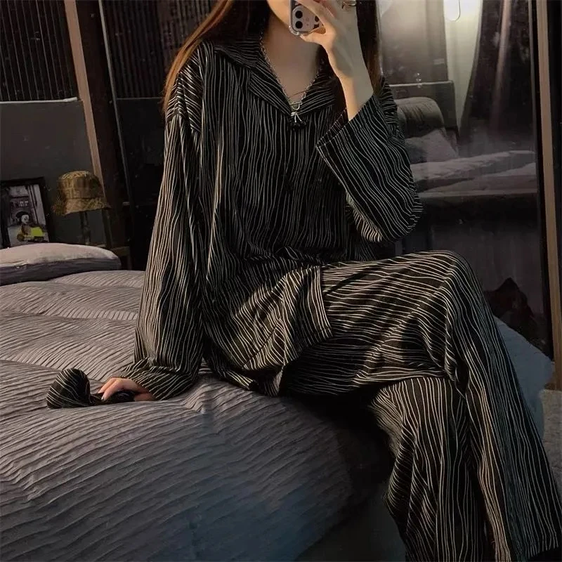 Women's Nightgown Pajama Pant Suits Spring Autumn Black Striped Lounge Wear Korean Style Pockets Casual Sleepwear Two Peice Sets
Women's Nightgown Pajama Pant Suits Spring Autumn Black Striped Lounge Wear Korean Style Pockets Casual Sleepwear Two Peice Sets