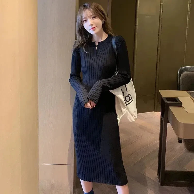 Vintage Knitted Sweater Long Sleeve Dresses Women Slim Bodycon Korean Elegant Fall Winter Button O-Neck Sweater Midi Woman Dress
Vintage Knitted Sweater Long Sleeve Dresses Women Slim Bodycon Korean Elegant Fall Winter Button O-Neck Sweater Midi Woman Dress