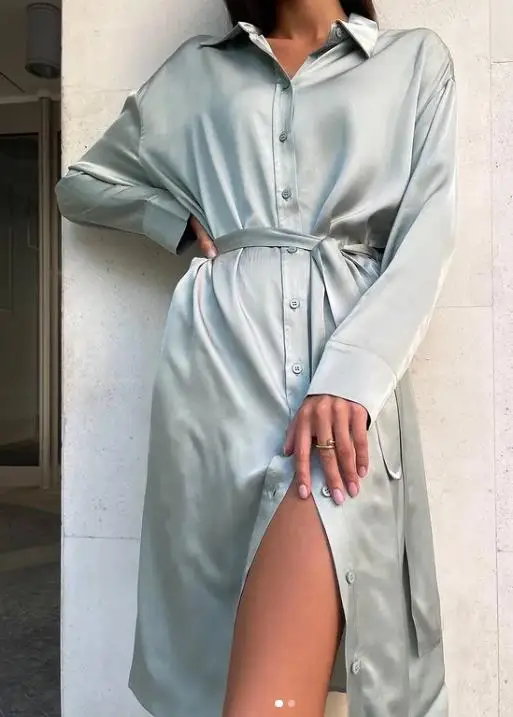Женское атласное платье-рубашка средней длины, однотонное платье на пуговицах спереди с поясом в уличном стиле, модель 2022 года 
Женское атласное платье-рубашка средней длины, однотонное платье на пуговицах спереди с поясом в уличном стиле, модель 2022 года