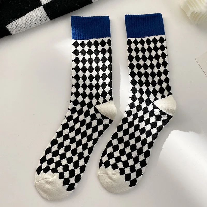 Осенне-зимние женские теплые хлопковые носки, Новое поступление, черные, белые, в клетку, средней длины, толстые теплые носки из термоткани, ...
Осенне-зимние женские теплые хлопковые носки, Новое поступление, черные, белые, в клетку, средней длины, толстые теплые носки из термоткани, ...