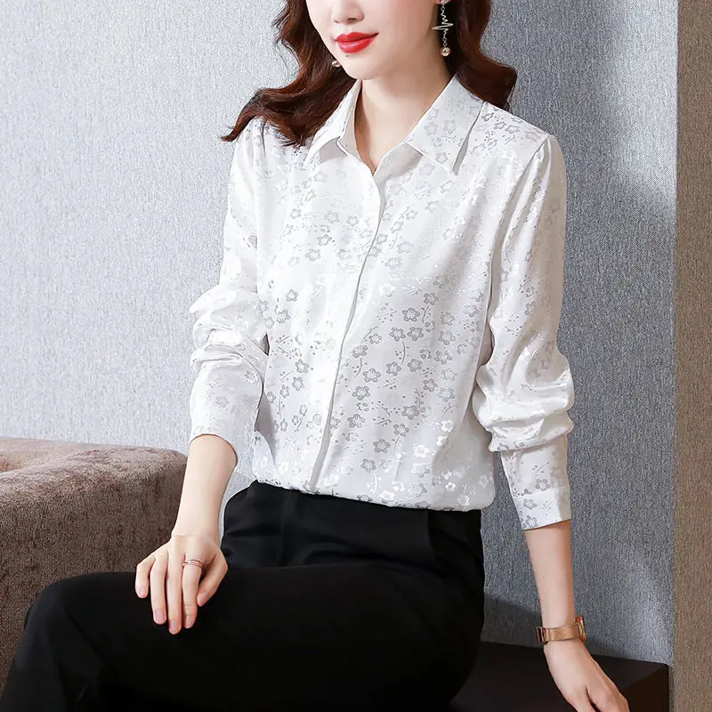 Jacquard leisure shirt female long sleeve loose V neck 2022 autumn new fashion ocean temperament small small high-end blouse
Jacquard leisure shirt female long sleeve loose V neck 2022 autumn new fashion ocean temperament small small high-end blouse