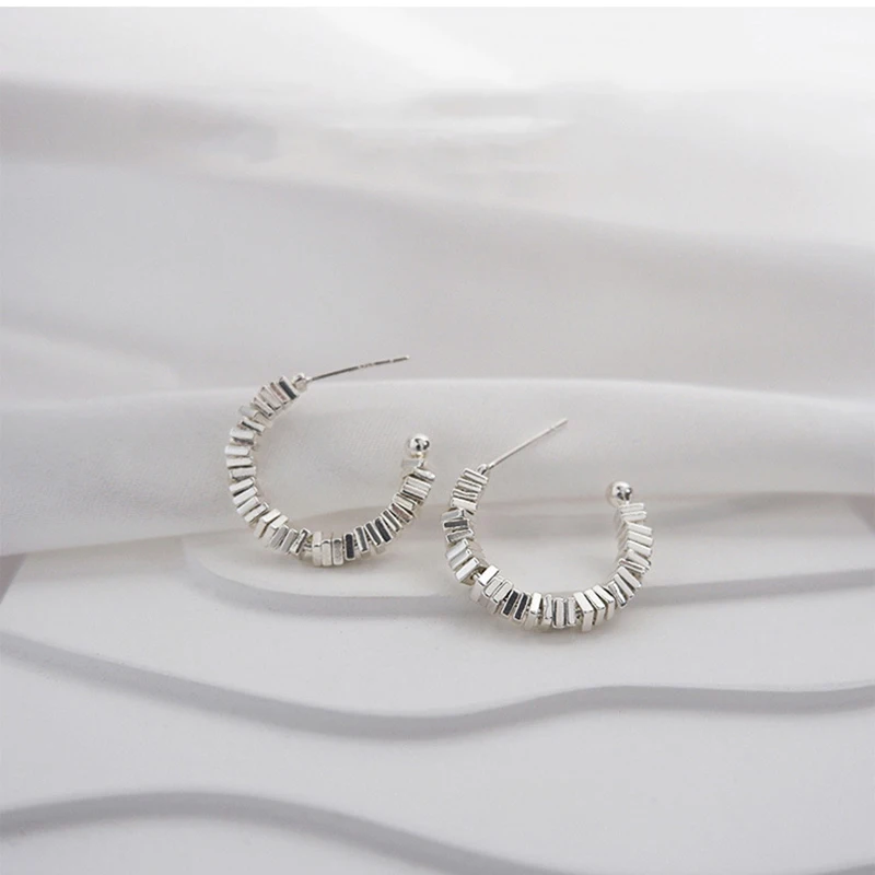 Creative Design 925 Silver Needle Geometric Simple Stud Earrings Korean Fashion Personality Ear Jewelry For Woman Party Gifts
Creative Design 925 Silver Needle Geometric Simple Stud Earrings Korean Fashion Personality Ear Jewelry For Woman Party Gifts