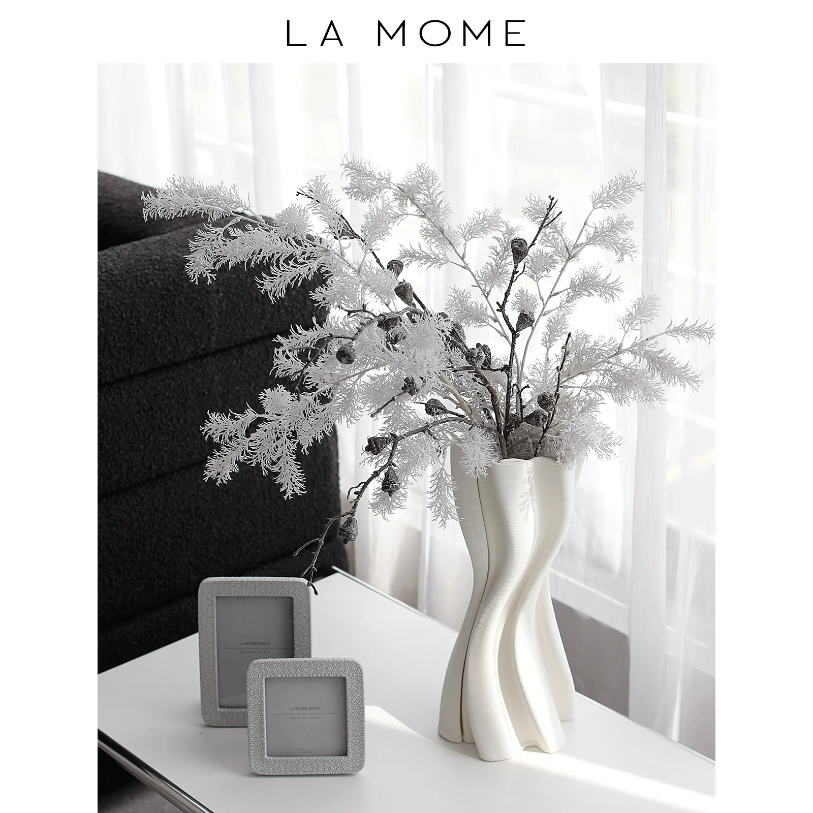 Modern Style Irregular Vase for Interior Home Decor Desk Accessories Office Table Decoration Simple Ceramic Crafts Flower Pot
Modern Style Irregular Vase for Interior Home Decor Desk Accessories Office Table Decoration Simple Ceramic Crafts Flower Pot
