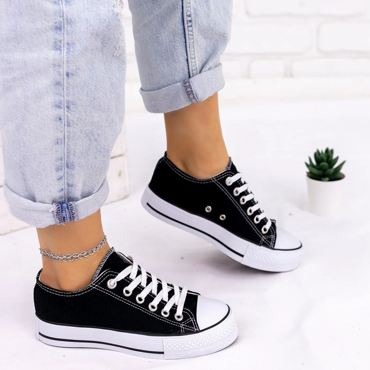 Tonar Moxi, черная льняная спортивная обувь, новый сезон, удобные сезонные стильные кроссовки
Tonar Moxi, черная льняная спортивная обувь, новый сезон, удобные сезонные стильные кроссовки