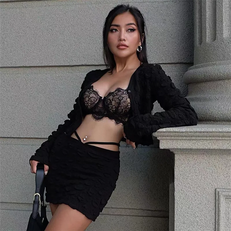 2022 Autumn New Women's 2 Pieces Set Fashion Long Sleeve V-neck Single Breasted T-shirt Slim Bodycon Skirt Suit 
2022 Autumn New Women's 2 Pieces Set Fashion Long Sleeve V-neck Single Breasted T-shirt Slim Bodycon Skirt Suit