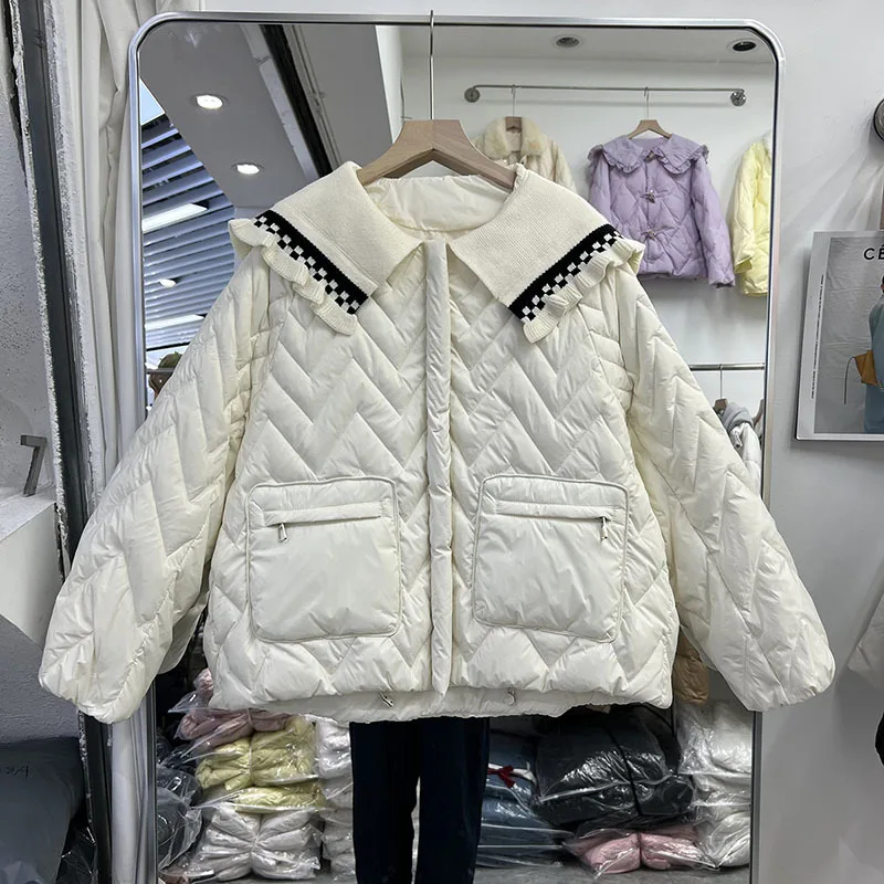 New White Down Jacket Fashion Lingge Doll Collar Loose Women Winter Long Sleeve Solid Color Casual Coat Casacas Para Mujer
New White Down Jacket Fashion Lingge Doll Collar Loose Women Winter Long Sleeve Solid Color Casual Coat Casacas Para Mujer