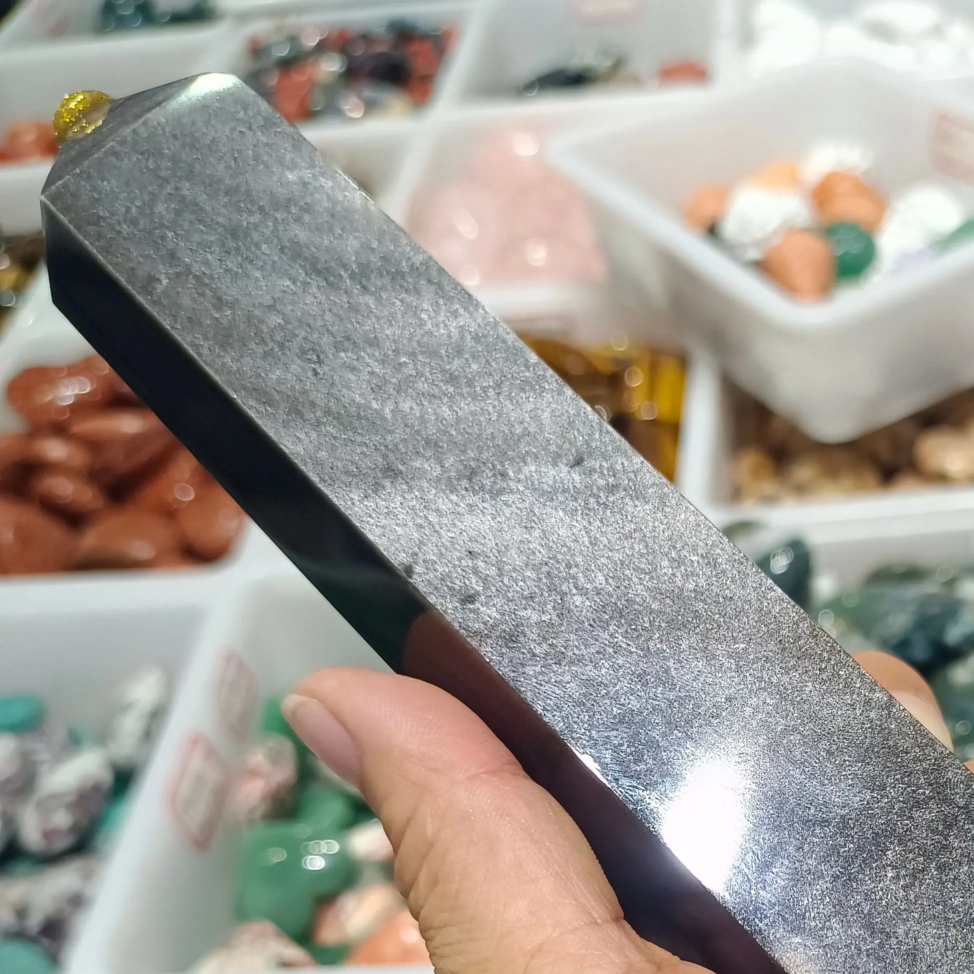 Natural Silver Obsidian Column Crystal Energy Healing Home Office Decoration Craft Gifts Mineral Specimen Ornaments
Natural Silver Obsidian Column Crystal Energy Healing Home Office Decoration Craft Gifts Mineral Specimen Ornaments