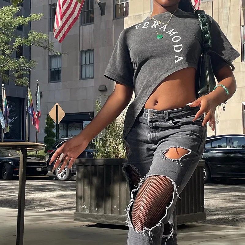 New Summer black T-shirt women's creative loose triangle shirt letter print short-sleeve hip hop irregular T-shirt
New Summer black T-shirt women's creative loose triangle shirt letter print short-sleeve hip hop irregular T-shirt