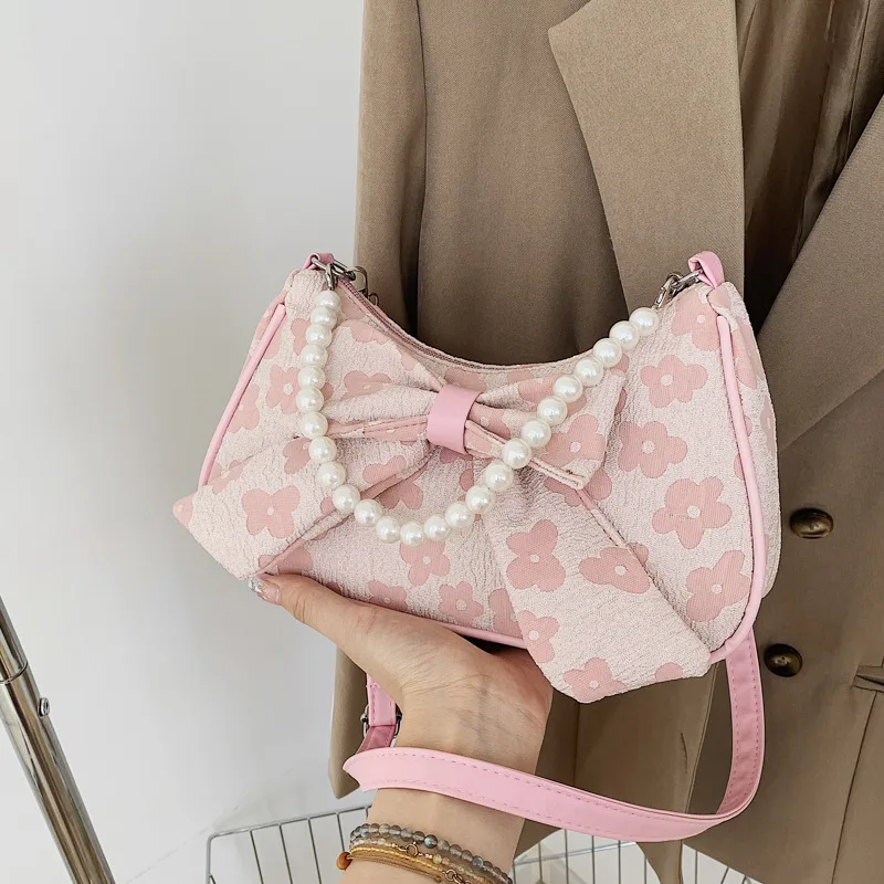Fashion women's bag 2022 new one-shoulder diagonal bag pearl chain bag underarm bag floral fold cloud bag
Fashion women's bag 2022 new one-shoulder diagonal bag pearl chain bag underarm bag floral fold cloud bag