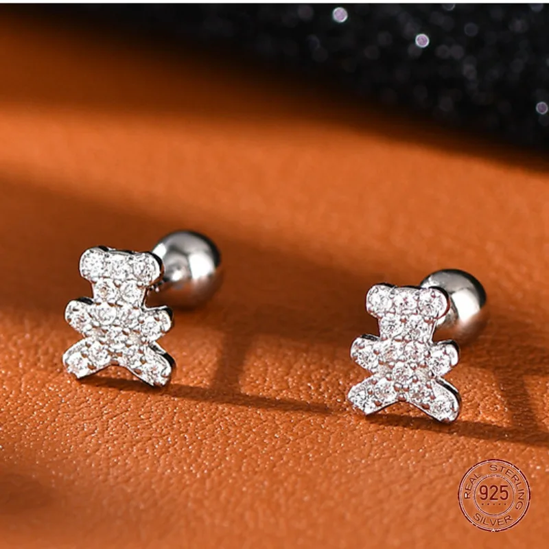 Женские серьги-гвоздики из серебра 925 пробы с маленьким медведем
Женские серьги-гвоздики из серебра 925 пробы с маленьким медведем