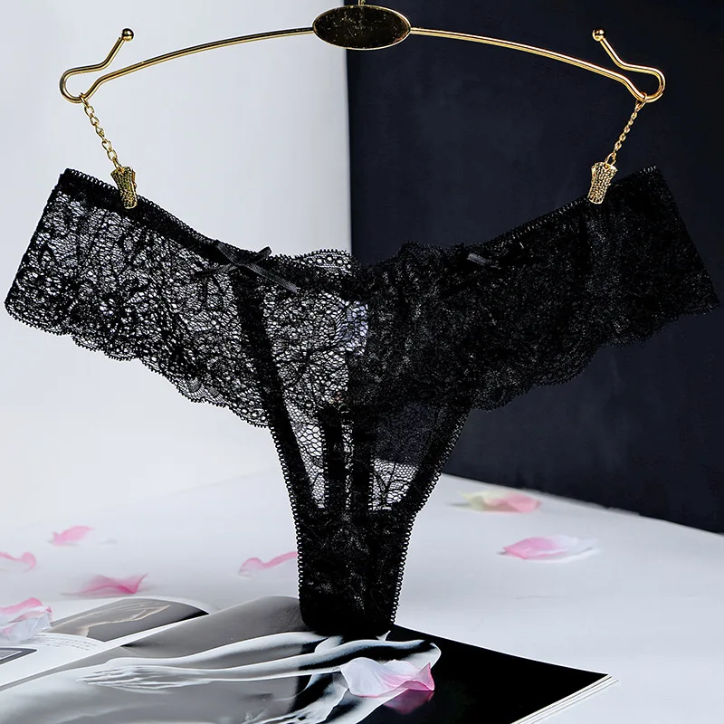 A chip non-trace transparent underwear sexy lace g-string cotton crotch low waist. Lady T pants lingerie shorts
A chip non-trace transparent underwear sexy lace g-string cotton crotch low waist. Lady T pants lingerie shorts