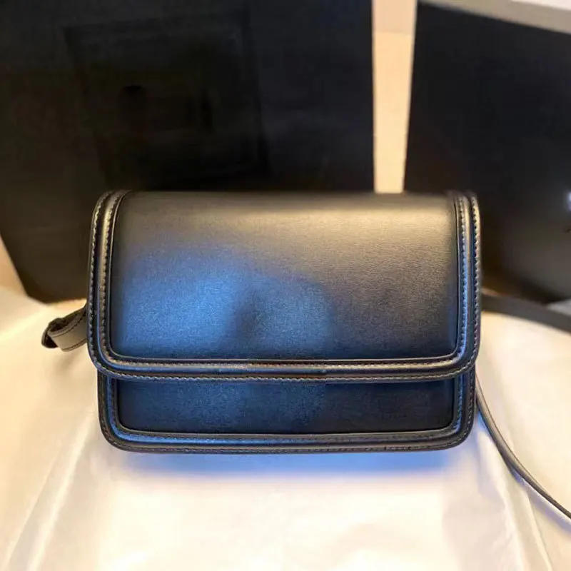 Fashion designer bag tofu bag box genuine leather one shoulder crossbody small square bag flip casual bag for women
Fashion designer bag tofu bag box genuine leather one shoulder crossbody small square bag flip casual bag for women