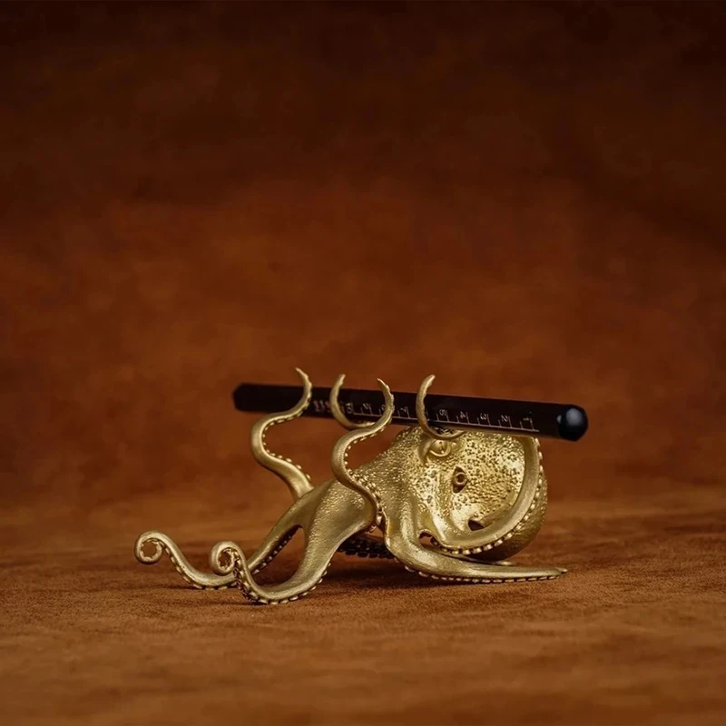 Brass Octopus Stand For Computer Phone Pen Holder Funny Small Animal Shape Ornaments Gift Home Office Decoration
Brass Octopus Stand For Computer Phone Pen Holder Funny Small Animal Shape Ornaments Gift Home Office Decoration