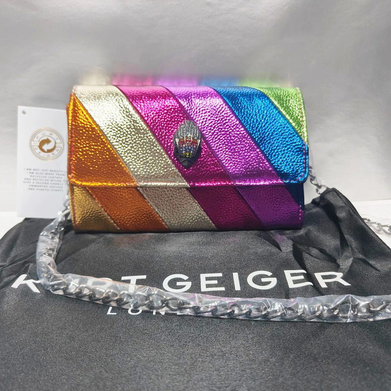 Kurt G Luxury Clutch Bag Multi Colorful Patchwork Handbag Elegant And Stylish Dinner Mini Bag Metallic Chain Jointing Purse
Kurt G Luxury Clutch Bag Multi Colorful Patchwork Handbag Elegant And Stylish Dinner Mini Bag Metallic Chain Jointing Purse