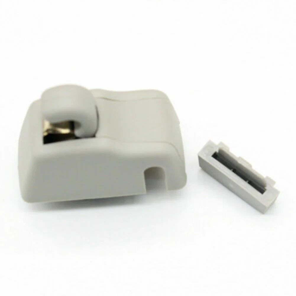 1Pcs Car Sun Visor Snap Roof Visor Support Retainer Clip L0859562 4L0859561For Q7 2007-2015 For Touareg 2011-2018
1Pcs Car Sun Visor Snap Roof Visor Support Retainer Clip L0859562 4L0859561For Q7 2007-2015 For Touareg 2011-2018