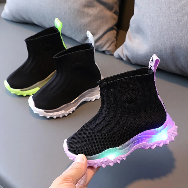 Детские кроссовки со светодиодной подсветкой, для мальчиков и девочек, светящиеся, на подошве, размеры 21-30 
Детские кроссовки со светодиодной подсветкой, для мальчиков и девочек, светящиеся, на подошве, размеры 21-30