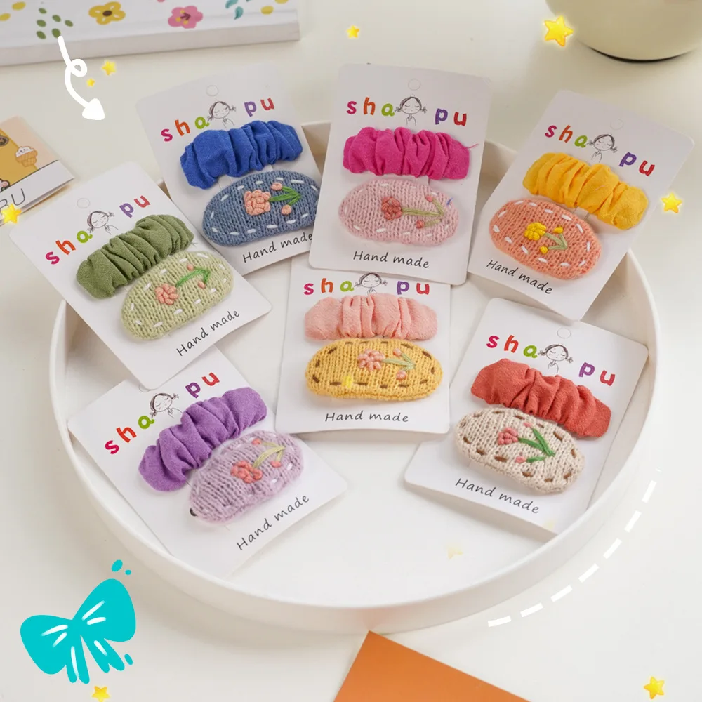 2 Pcs Korea Fashion Sweet Girl Floral Fabric Oval BB Clip Children's Simple Cute Embroidery Flower Hairpin Kids Hair Accessories
2 Pcs Korea Fashion Sweet Girl Floral Fabric Oval BB Clip Children's Simple Cute Embroidery Flower Hairpin Kids Hair Accessories