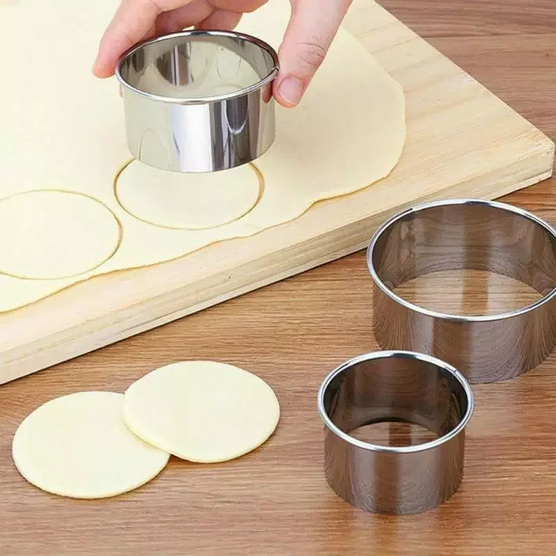 Stainless Steel Round Circle Shaped Cookie Cutter Biscuit Molds Silver Cake Pastry Mold Home Kitchen Dough Cutting Tool
Stainless Steel Round Circle Shaped Cookie Cutter Biscuit Molds Silver Cake Pastry Mold Home Kitchen Dough Cutting Tool