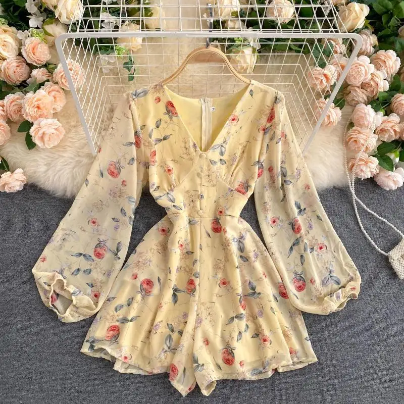 Vintage Romper One Piece Women Summer Long Sleeve Shorts Holiday Outfit Floral Chiffon Jumpsuits Female Clothes Casual Beachwear
Vintage Romper One Piece Women Summer Long Sleeve Shorts Holiday Outfit Floral Chiffon Jumpsuits Female Clothes Casual Beachwear