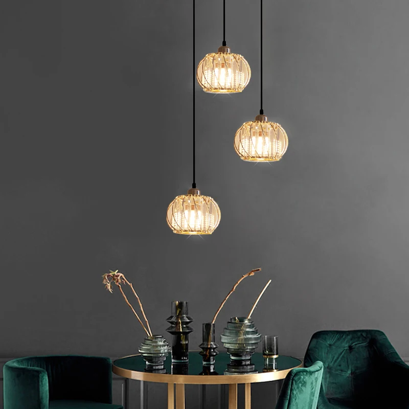 Gold/Black single crystal chandelier Modern Bar Restaurant Decor lighting Metal pendant lights Nordic bedside hanging lamp
Gold/Black single crystal chandelier Modern Bar Restaurant Decor lighting Metal pendant lights Nordic bedside hanging lamp