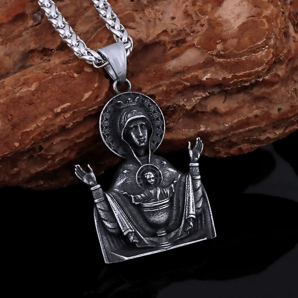 

New Never Fade Egyptian Mythological Totem Pharaoh Viking Necklace Nordic Men's Retro Stainless Steel Amulet Pendant Jewelry