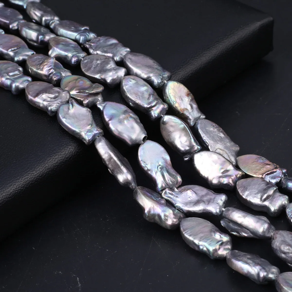 Natural Pearl Beads Fish Shape Cultured Freshwater Black Pearl for Jewelry Making Necklace
Natural Pearl Beads Fish Shape Cultured Freshwater Black Pearl for Jewelry Making Necklace