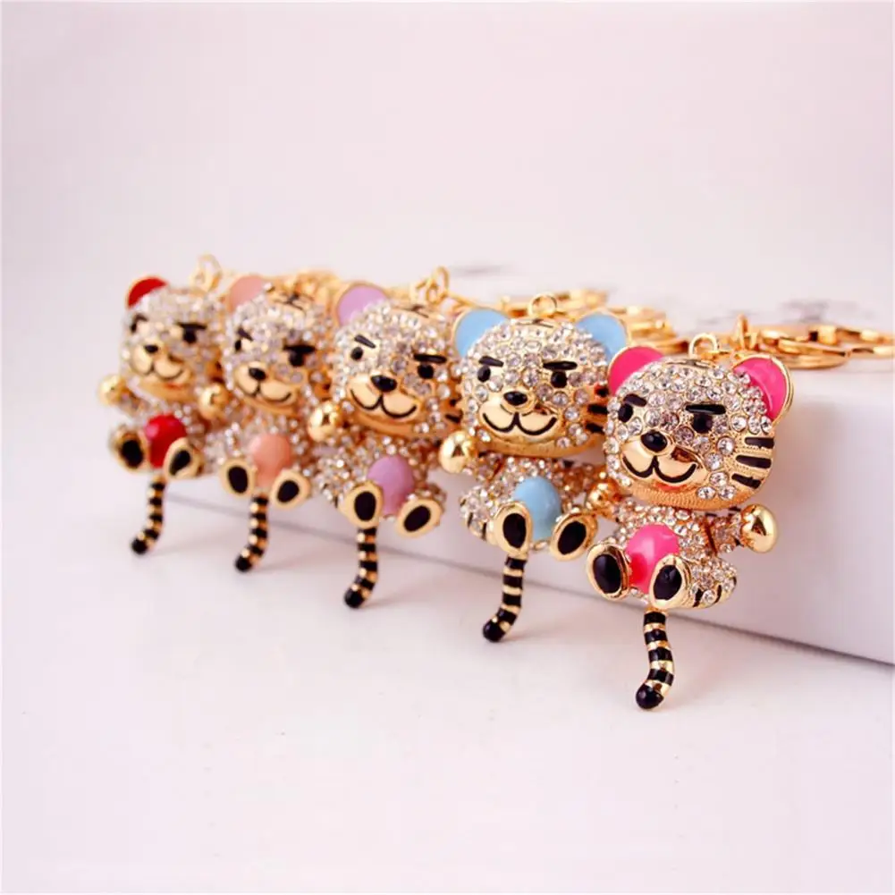Vibrant Color Pretty Women Bag Charm Tiger Pendant Reusable Tiger Keyring Anti-oxidation for Gifts
Vibrant Color Pretty Women Bag Charm Tiger Pendant Reusable Tiger Keyring Anti-oxidation for Gifts