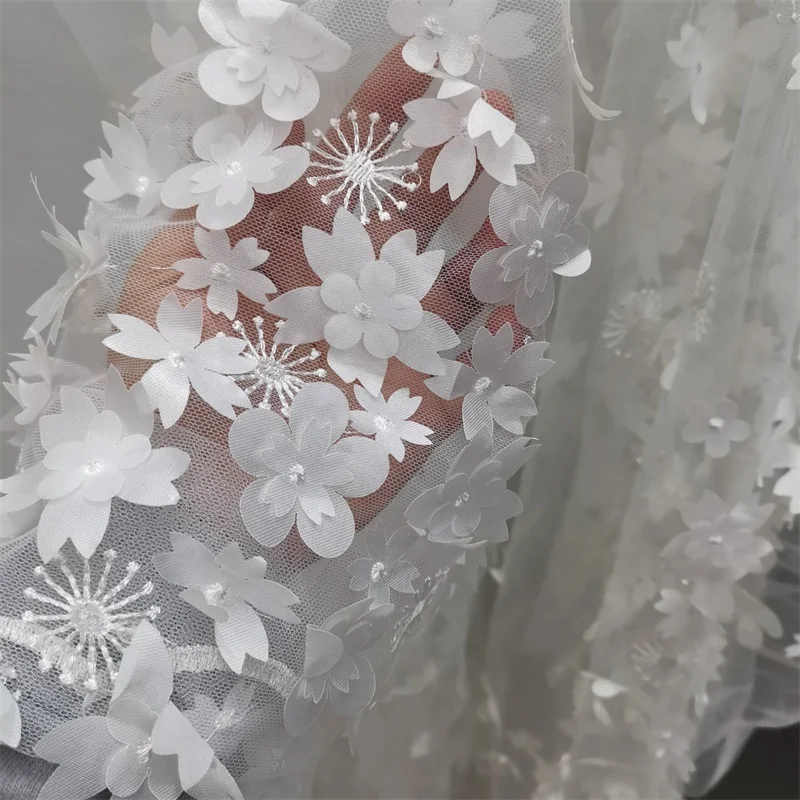 1 ярд, новинка, розовая или белая кружевная ткань с 3D цветами, вышивка для свадебного платья, официальное платье, 135 см
1 ярд, новинка, розовая или белая кружевная ткань с 3D цветами, вышивка для свадебного платья, официальное платье, 135 см